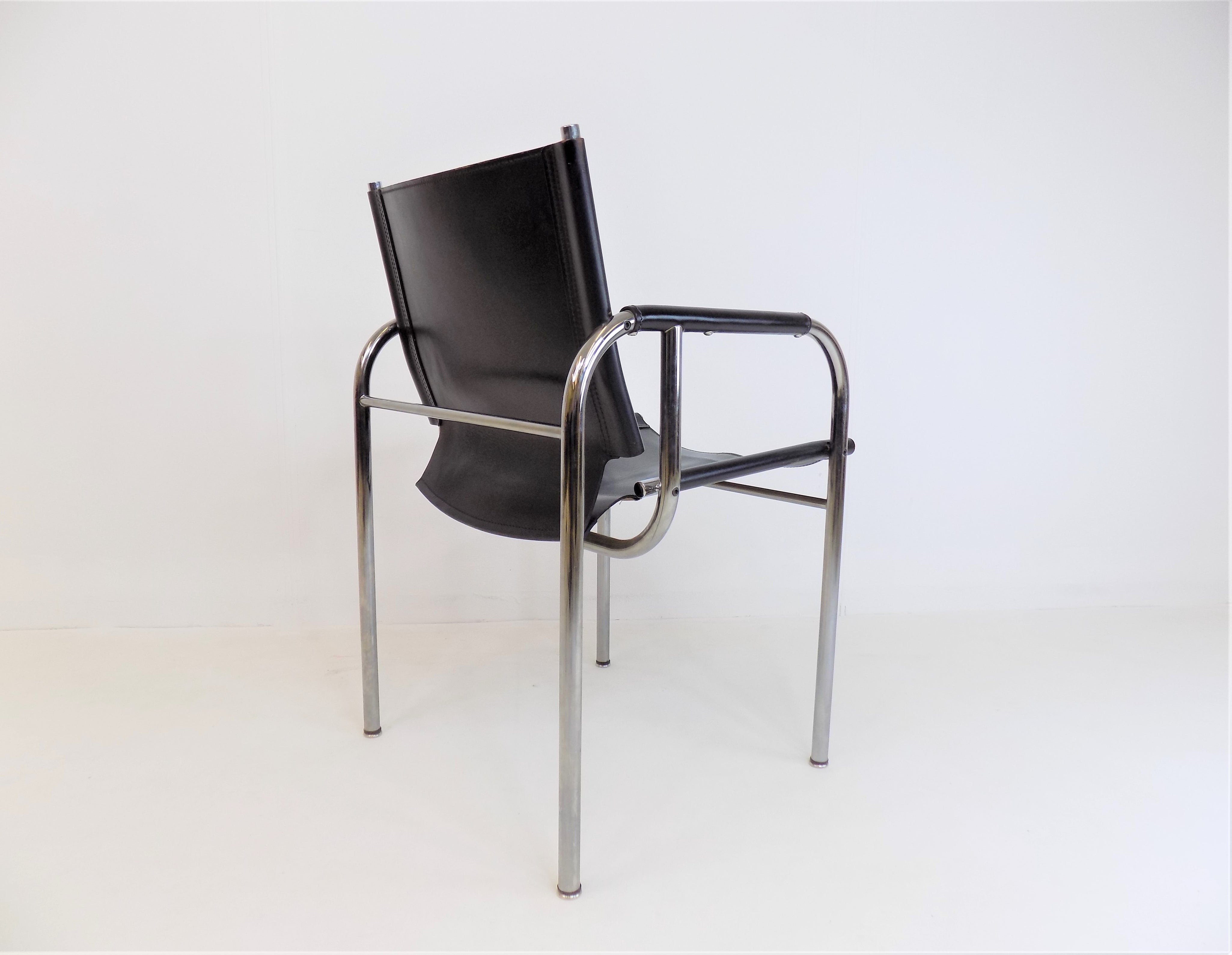 Strassle_leather_lounge_chair_by_Hans_Eichenberger