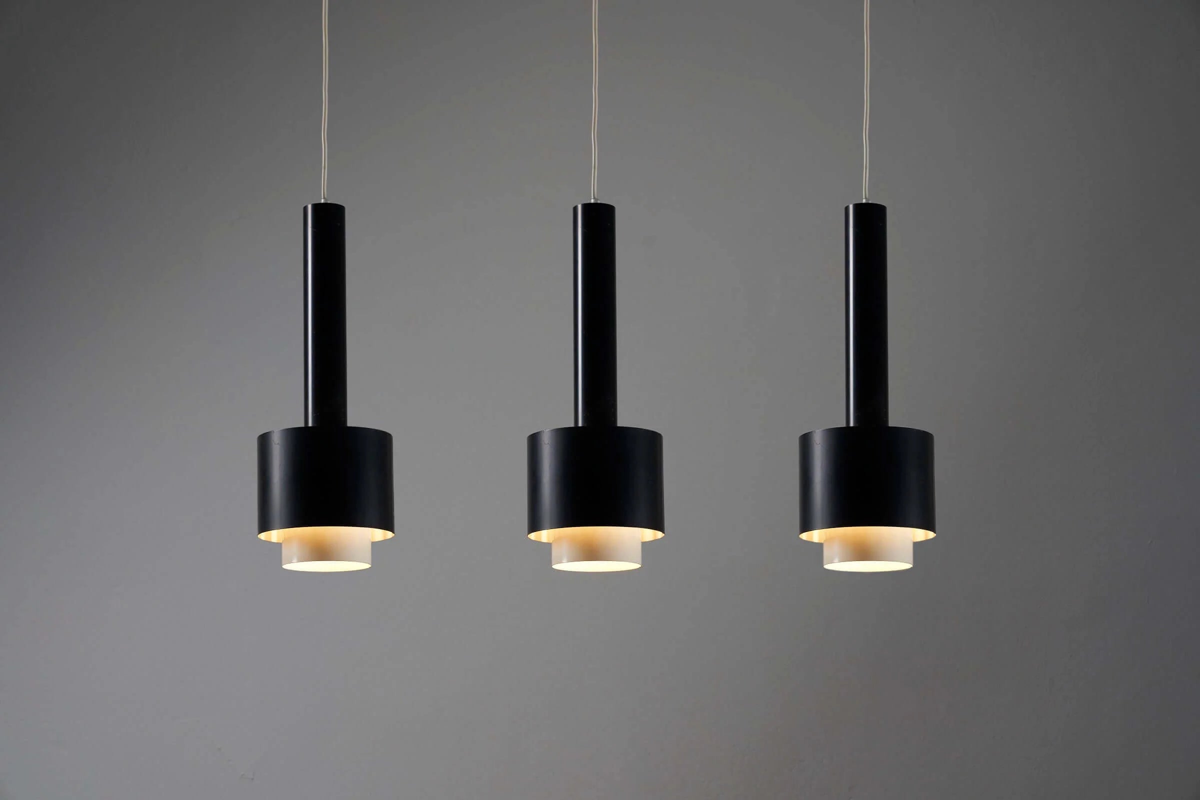 Stylish_Black_Pendant_Philips