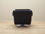 Swivel_armchair_Danish_design_from_1960s_manufacturer_Eran_M_bler_designer_Aage_Christiansen