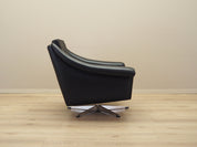 Swivel_armchair_Danish_design_from_1960s_manufacturer_Eran_M_bler_designer_Aage_Christiansen