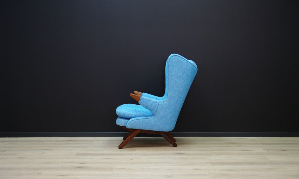 Teak_armchair_Danish_design_1960s_designer_Svend_Skipper