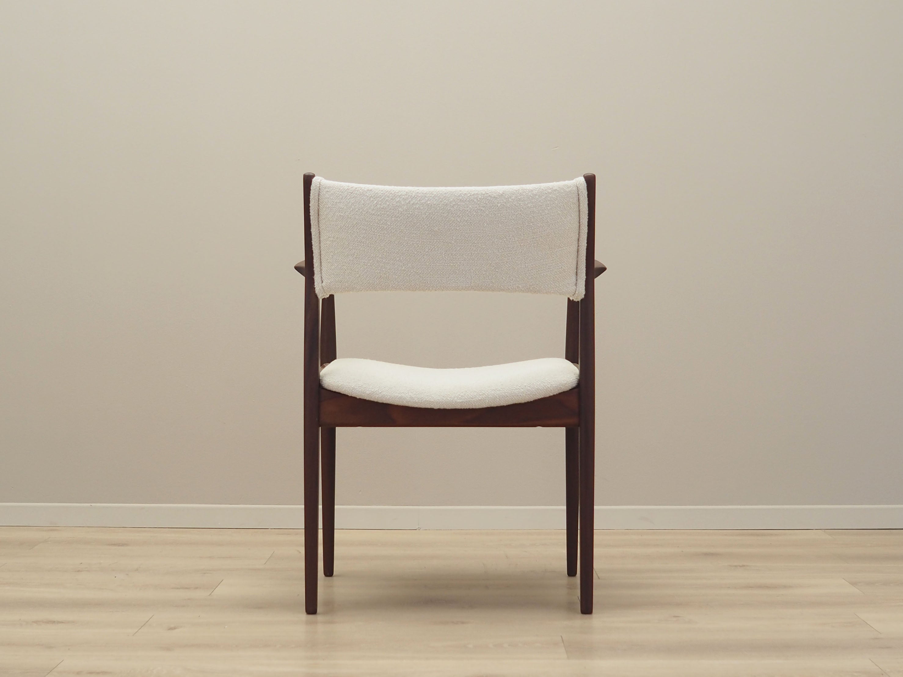 Teak_armchair_Danish_design_1960s_production_Denmark