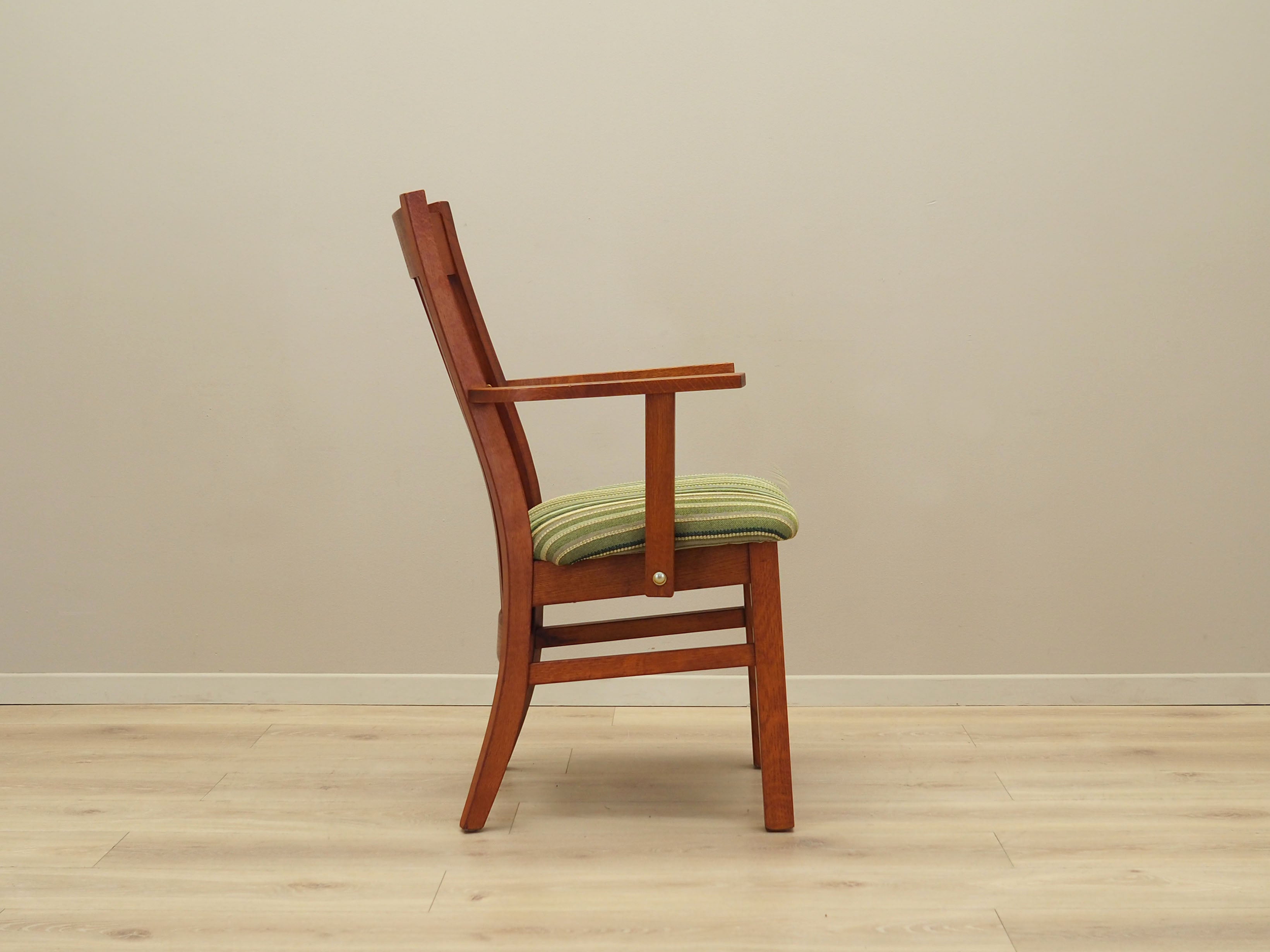 Teak_armchair_Danish_design_1970s_production_Denmark