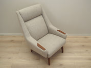 Teak_armchair_Danish_design_from_1960s_production_Denmark