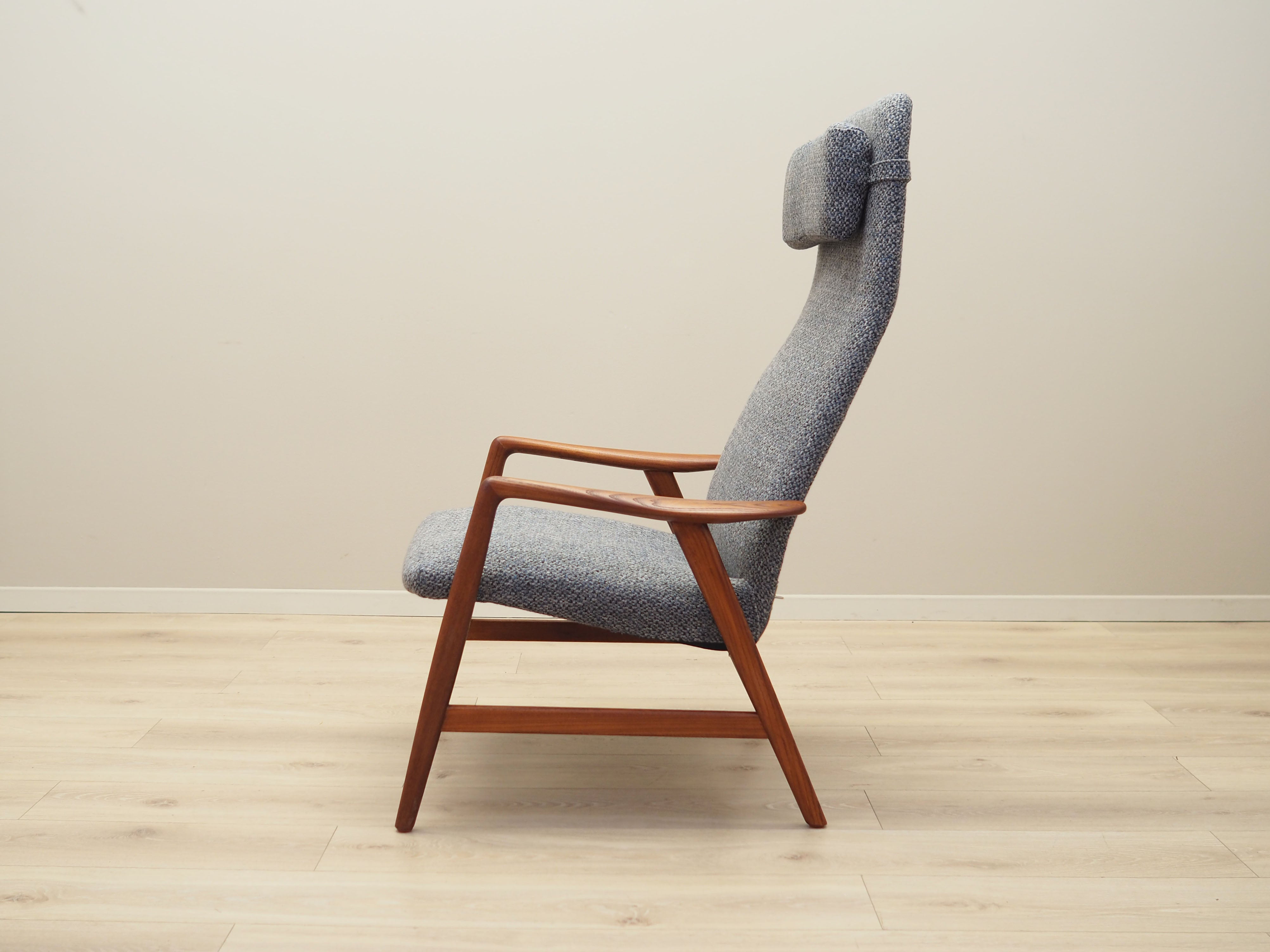 Teak_armchair_Scandinavian_design_1960s_designer_Alf_Svensson_manufacture_Fritz_Hansen