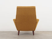 Teak_armchair_in_Danish_design_1970s_production_Denmark