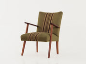 Teak_armchair_in_Danish_design_from_1960s