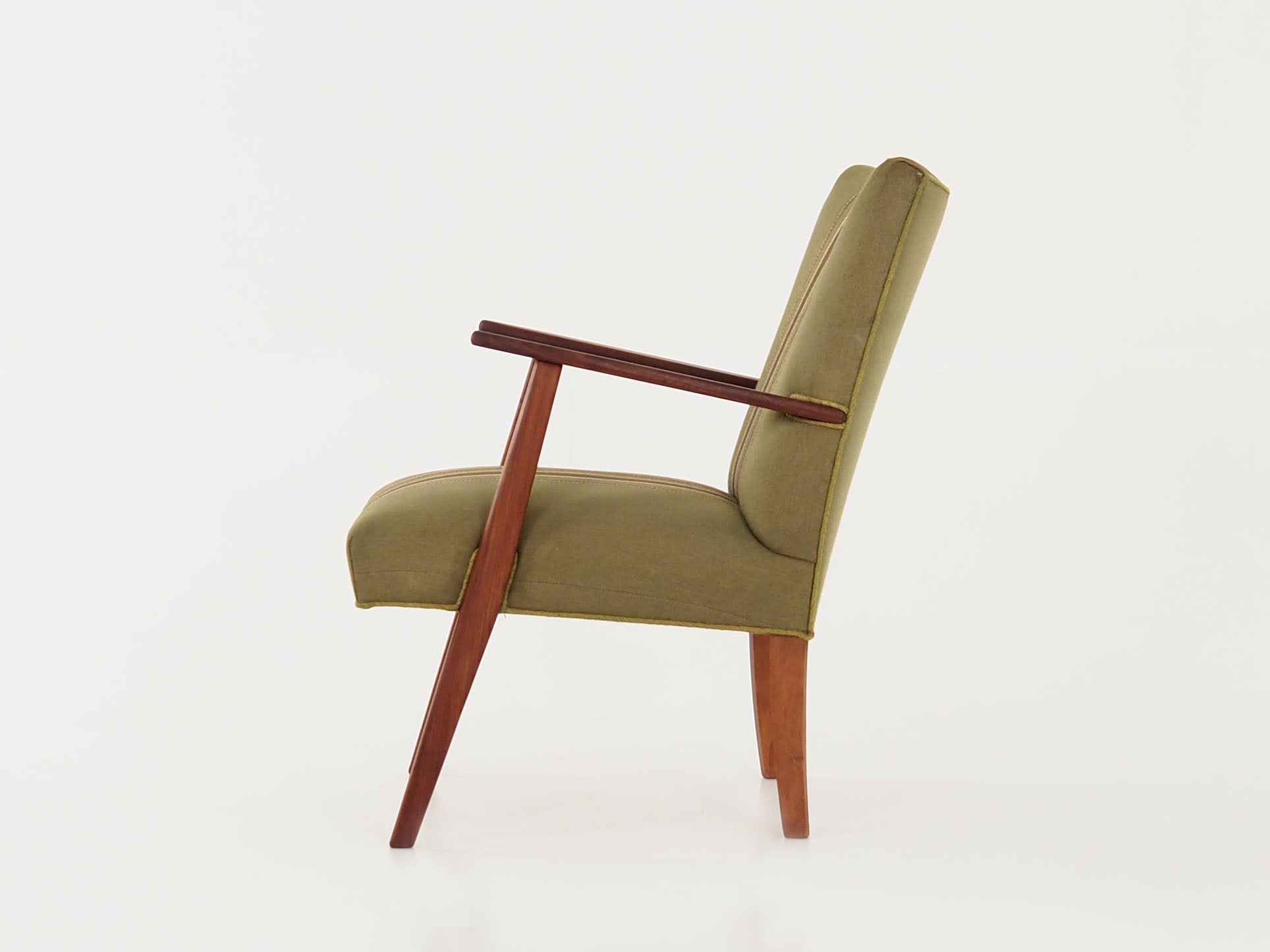 Teak_armchair_in_Danish_design_from_1960s