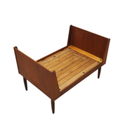 Teak_bed_Danish_design_1970s_production_Denmark