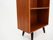 Teak_bookcase_Danish_design_from_1970s