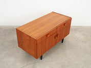 Teak_cabinet_Danish_design_1970s_manufacturer_Denka