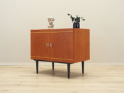 Teak_cabinet_Danish_design_1970s_production_Denmark