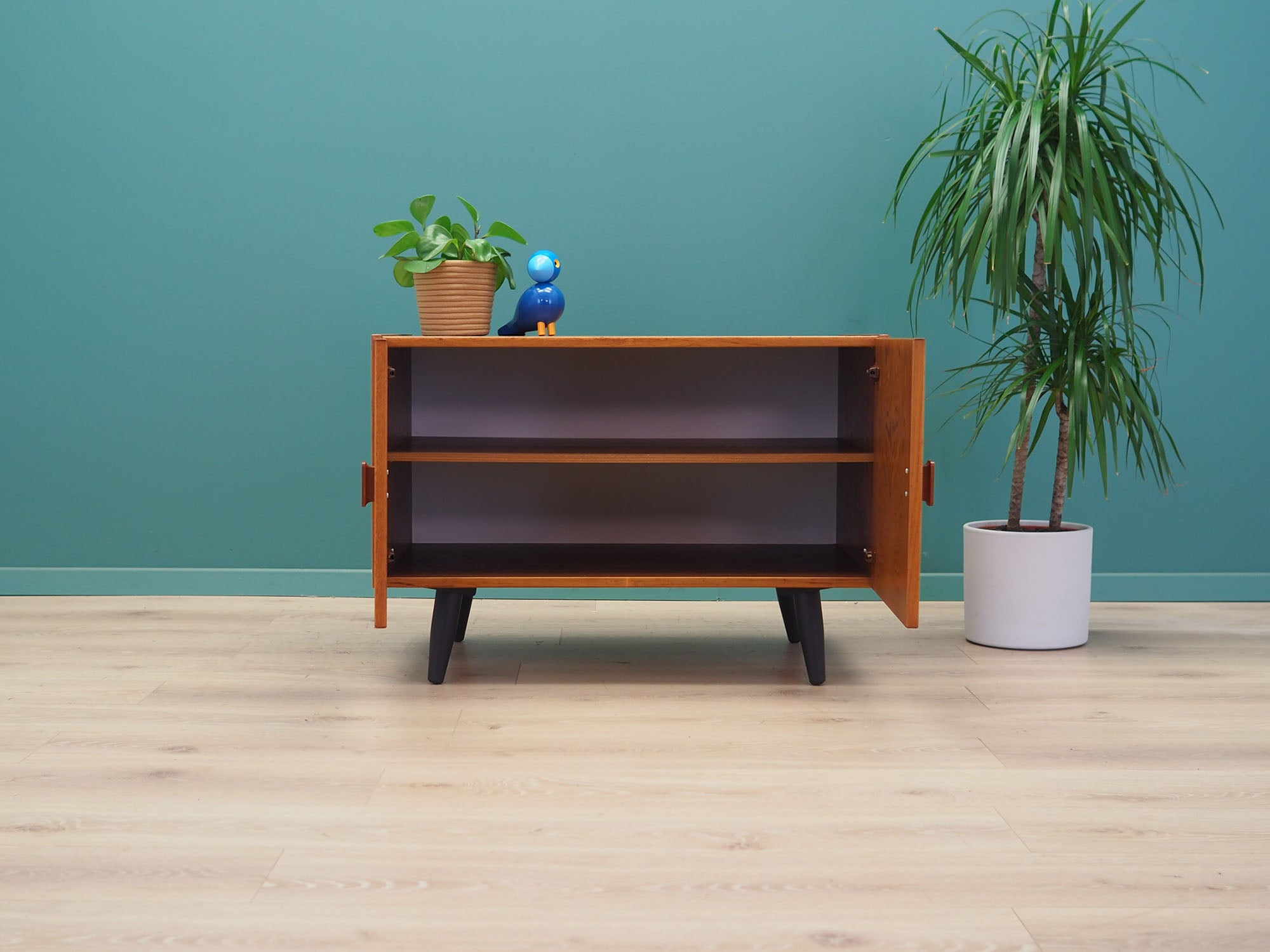 Teak_cabinet_Danish_design_1980s