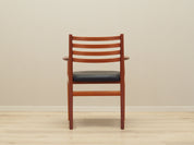 Teak_chair_Danish_design_from_1970s_production_Denmark