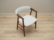 Teak_chair_in_Danish_design_1970s_production_Denmark