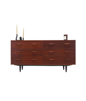 Teak_chest_of_drawers_Danish_design_1970s_production_Denmark