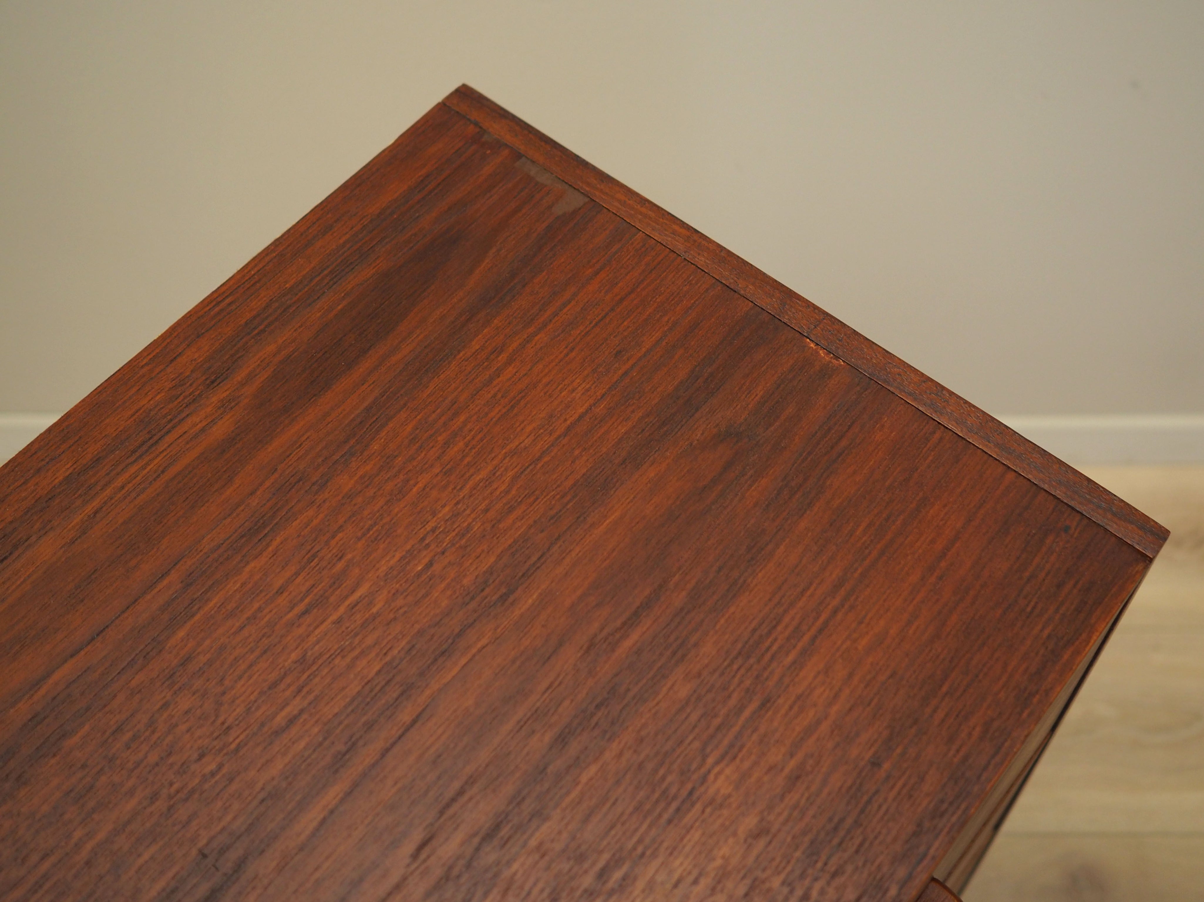 Teak_chest_of_drawers_Danish_design_1970s_production_Denmark