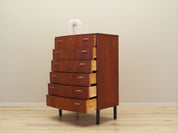 Teak_chest_of_drawers_Danish_design_from_1970s