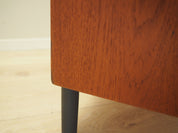 Teak_chest_of_drawers_Danish_design_from_1970s