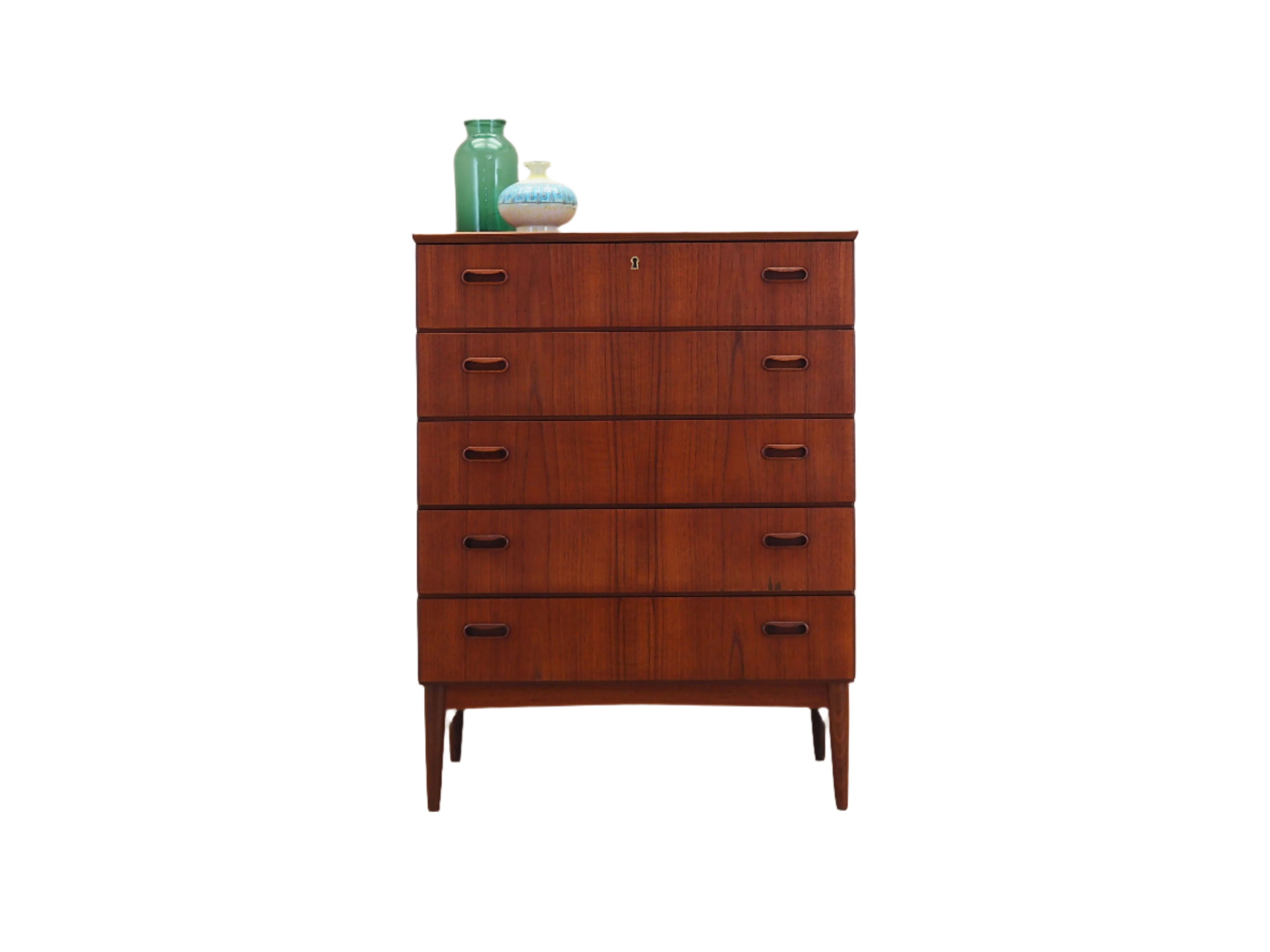 Teak_chest_of_drawers_in_Danish_design_from_1970s