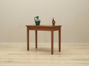 Teak_coffee_table_Danish_design_1970s