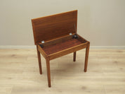 Teak_coffee_table_Danish_design_1970s