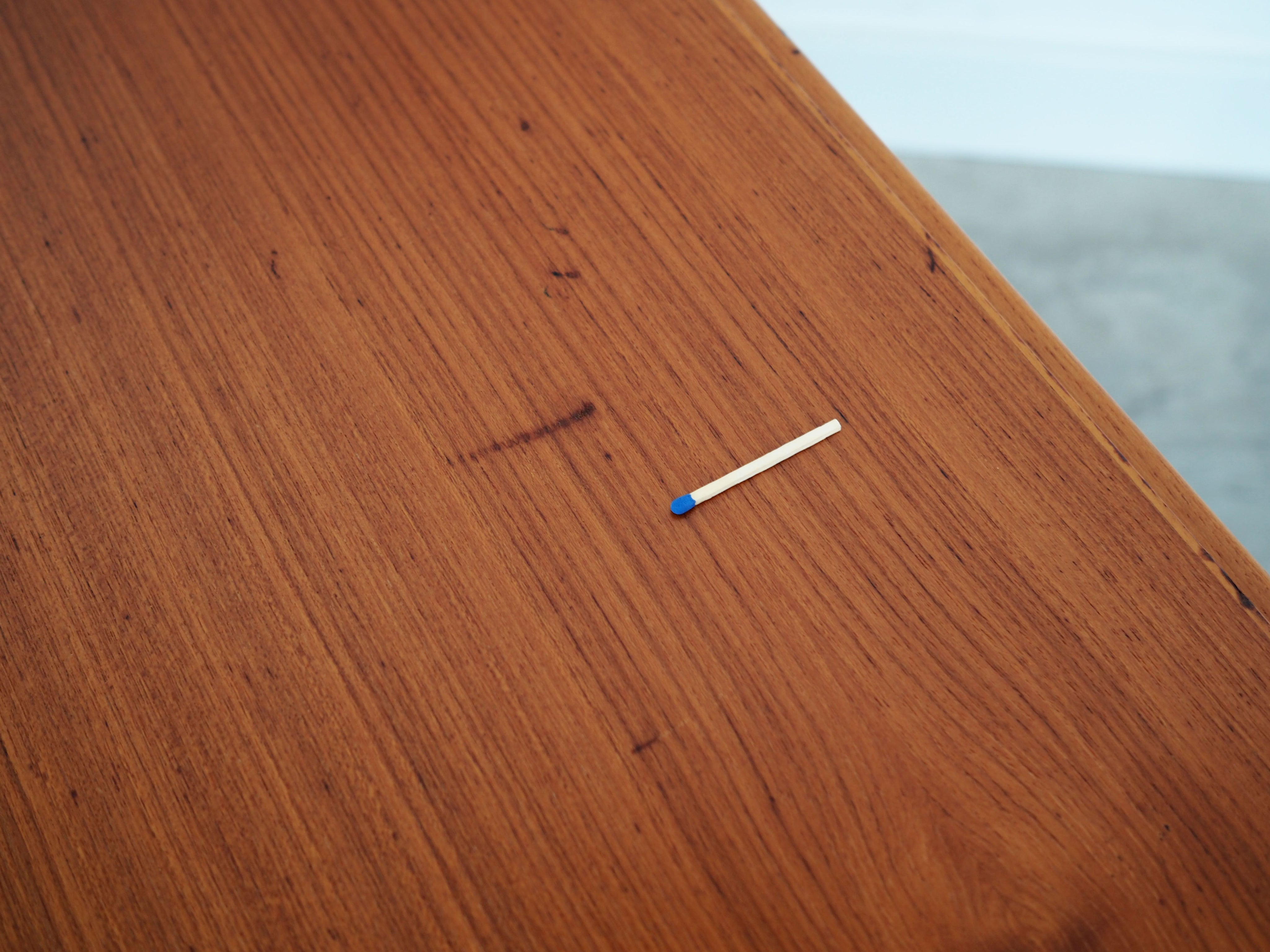 Teak_coffee_table_Danish_design_from_1970s