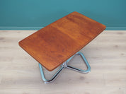 Teak_coffee_table_in_Danish_design_1970s_production_Denmark