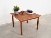 Teak_coffee_table_in_Danish_design_from_1970s