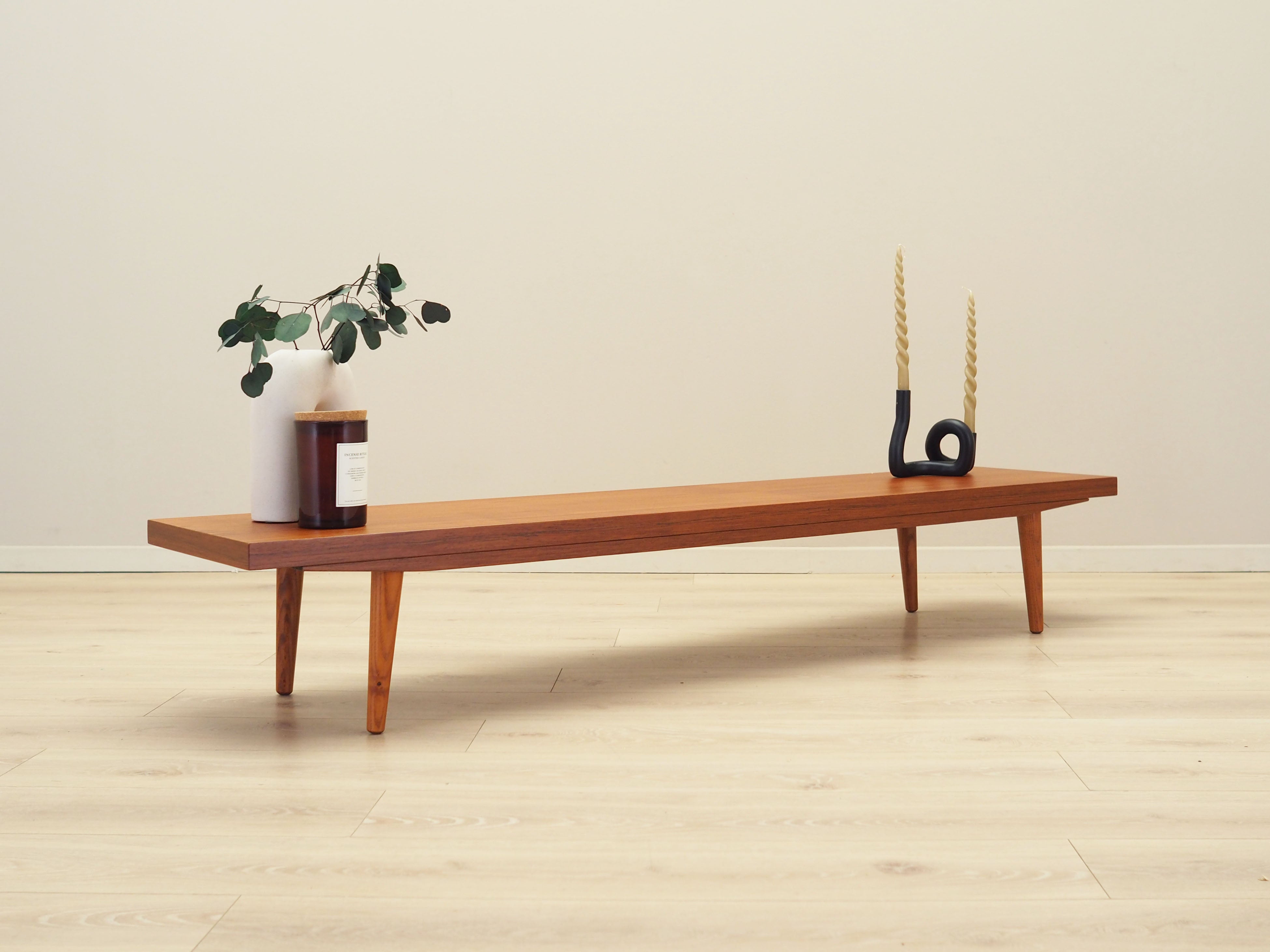 Teak_desk_Danish_design_1970s