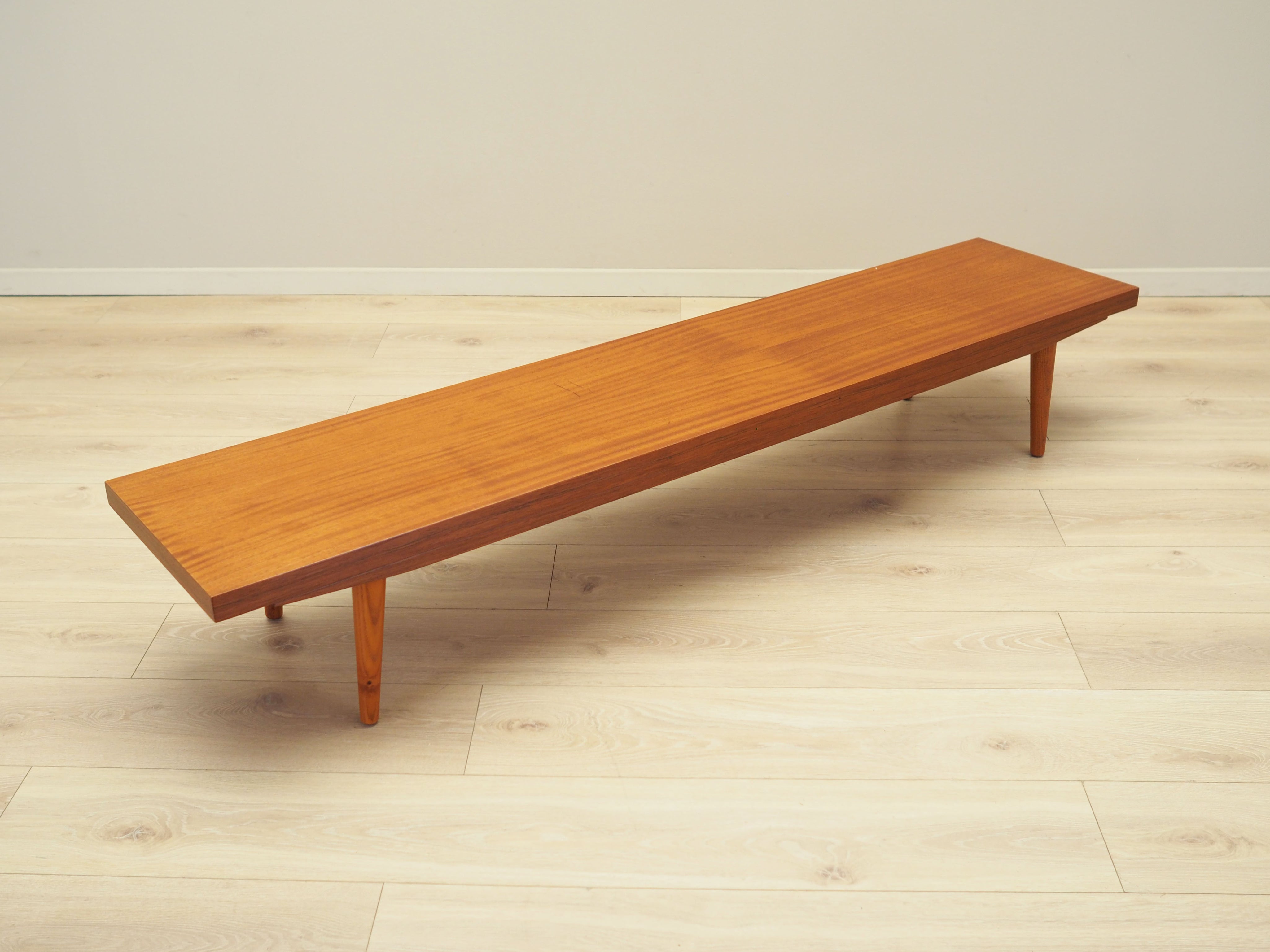 Teak_desk_Danish_design_1970s