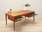 Teak_desk_Danish_design_1970s_designer_Finn_Juhl_manufacturer_France_Son