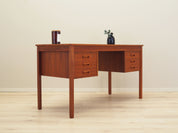 Teak_desk_in_Danish_design_1970s