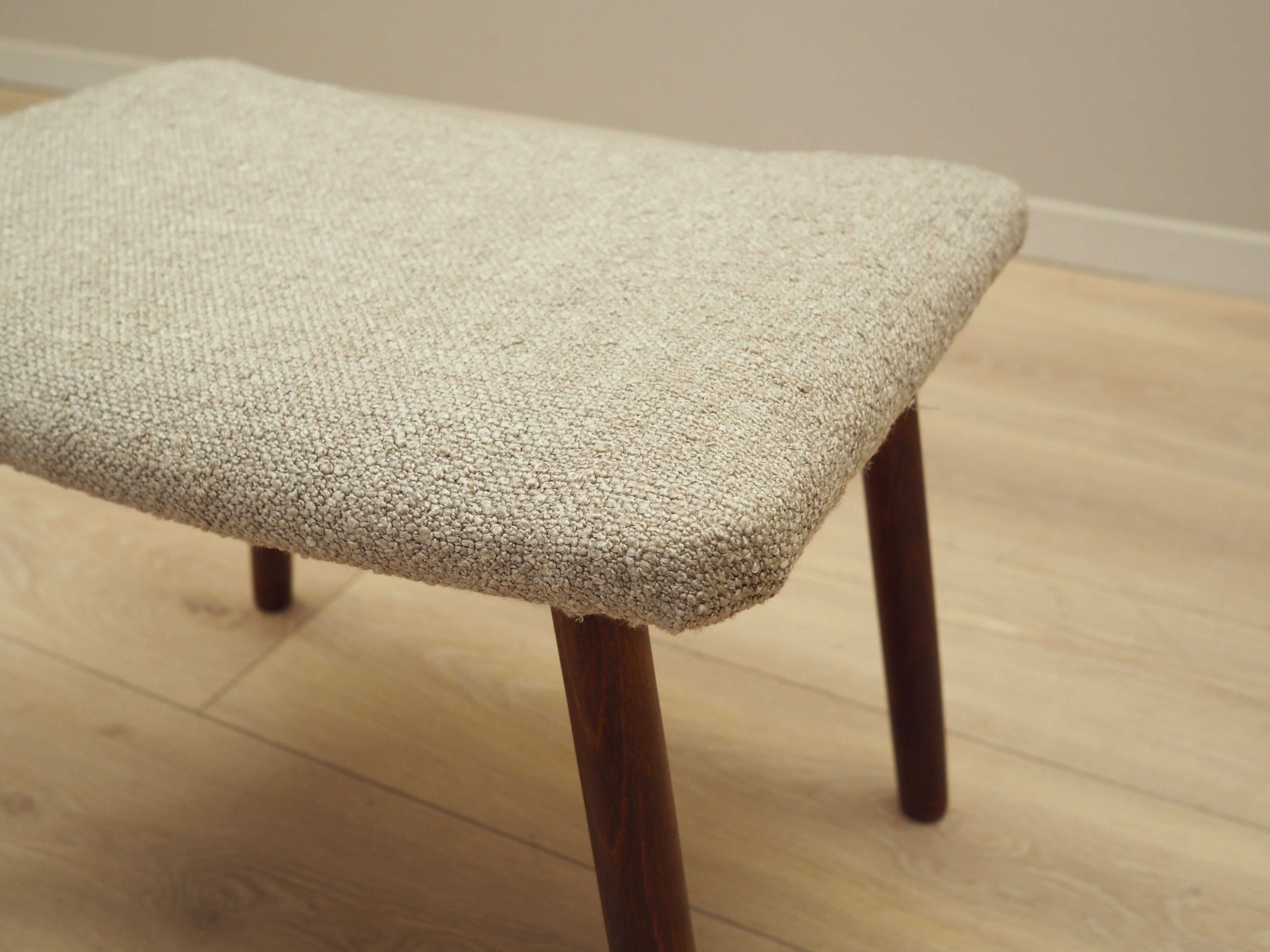 Teak_footrest_Danish_design_1970s_production_Denmark