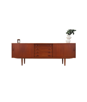 Teak_sideboard_Danish_design_1960s_manufacturer_Clausen_Son