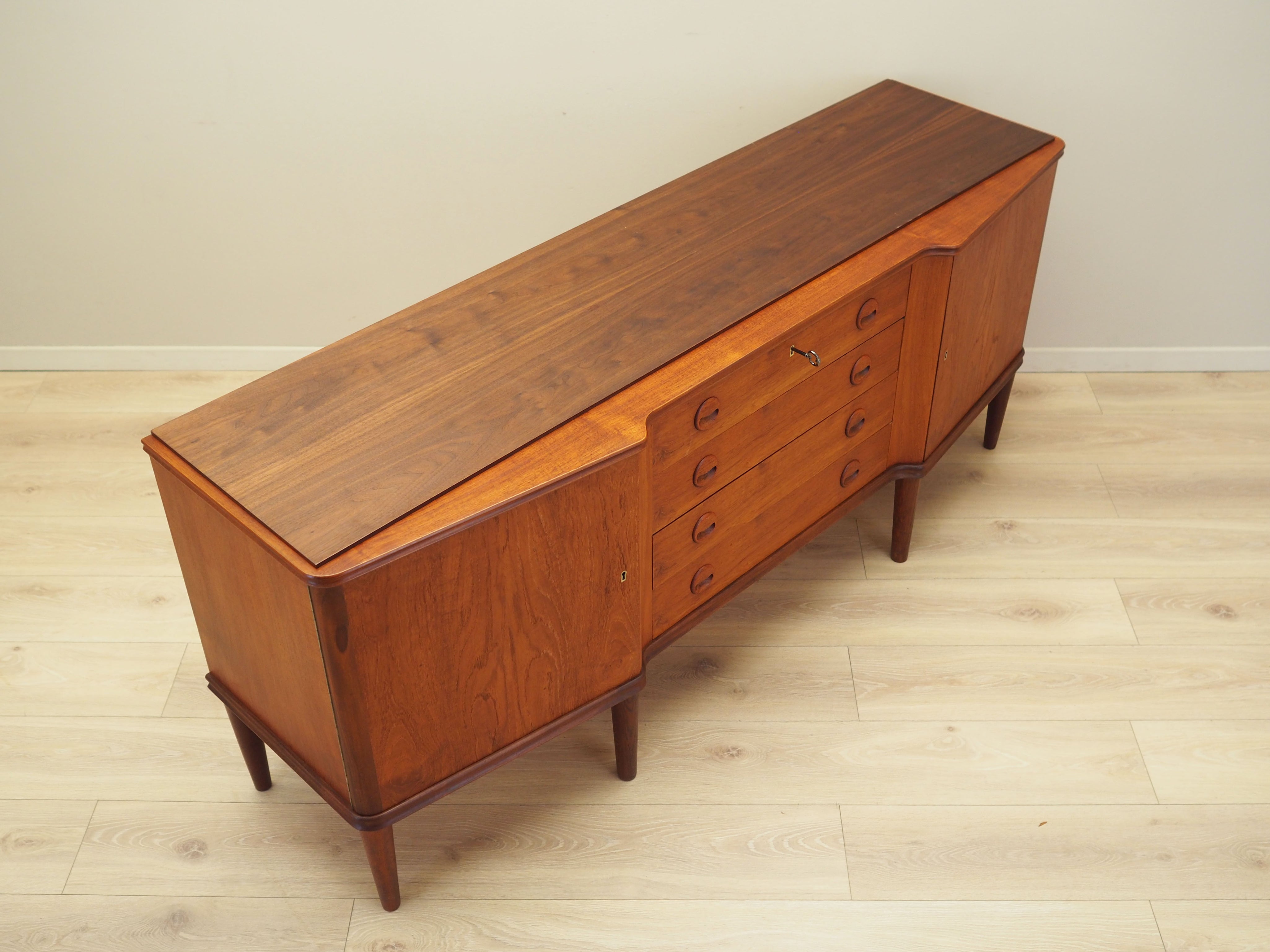 Teak_sideboard_Danish_design_from_1960s_production_Denmark