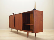 Teak_sideboard_in_Danish_design_1970s