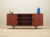 Teak_sideboard_in_Danish_design_from_1970s