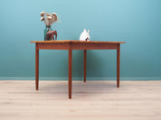 Teak_table_Danish_design_1960s_production_Denmark