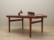Teak_table_Danish_design_1970s_production_Denmark