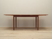 Teak_table_in_Danish_design_from_1970s_production_Denmark