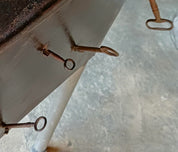 The_right_key_Side_Table