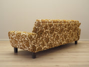 Three-seater_sofa_Danish_design_1960s_production_Denmark