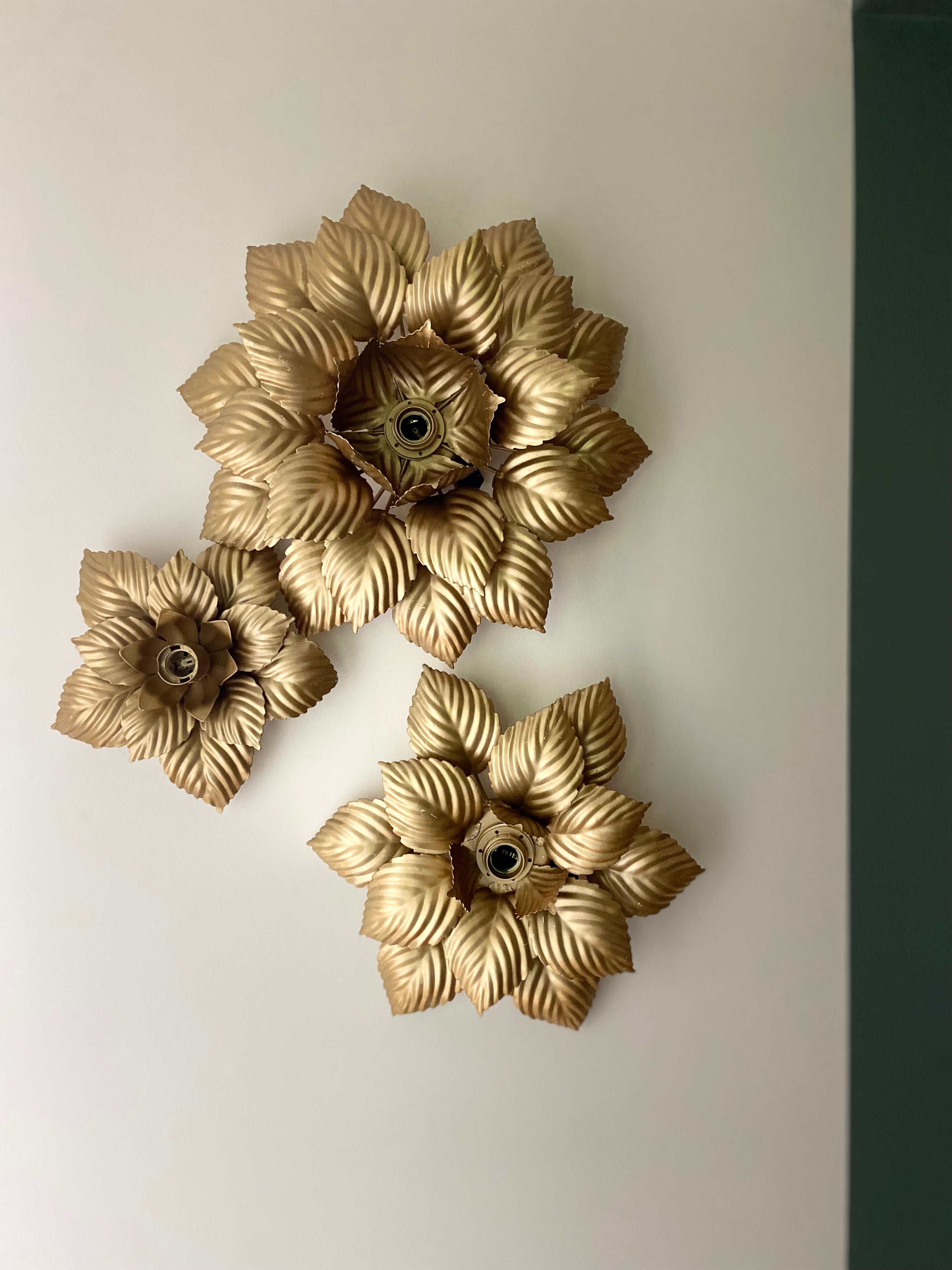 Set_of_3_MASCA_gilt_metal_wall_lights_from_1970