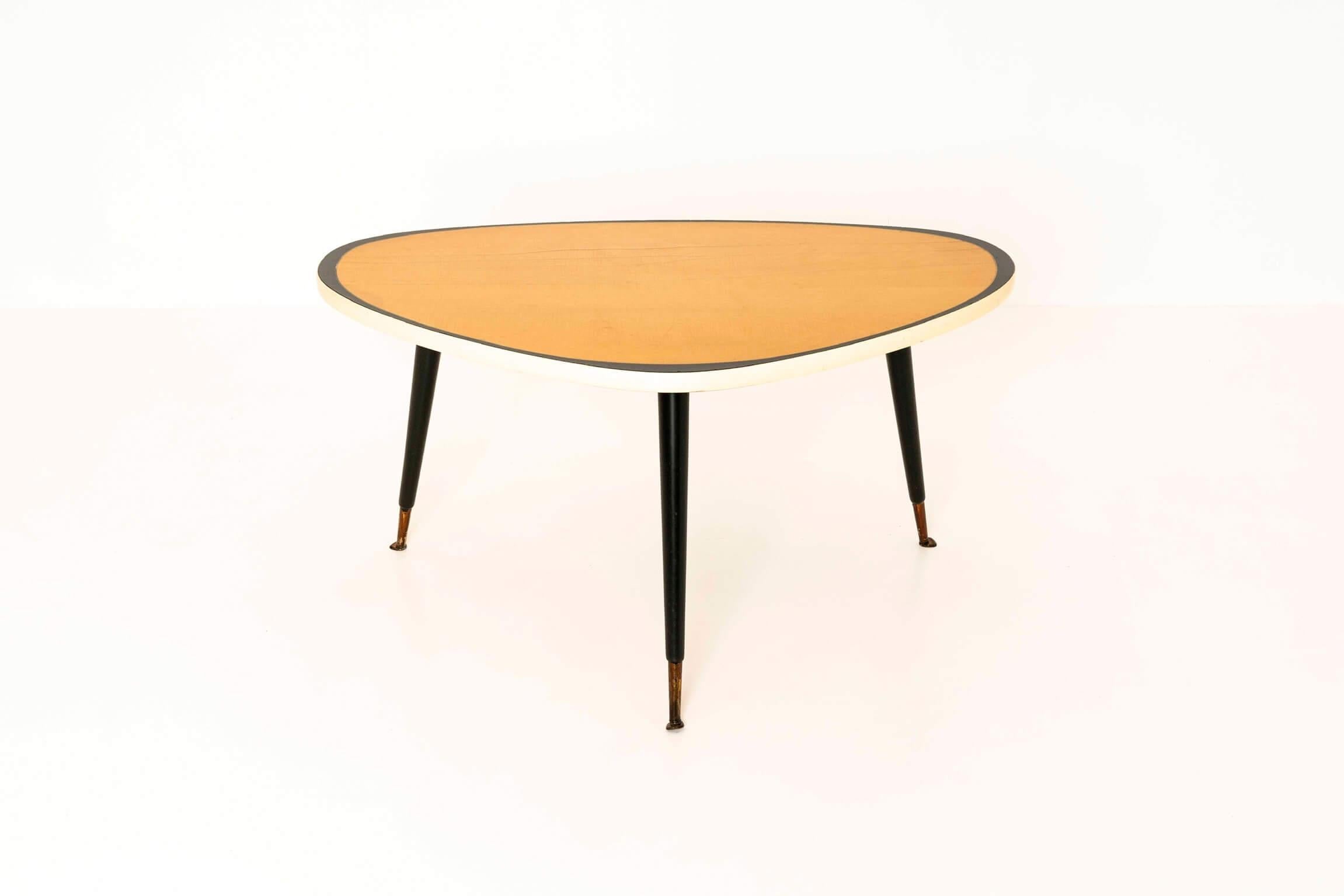 Triangular_Vintage_Coffee_Table_Germany_1950s