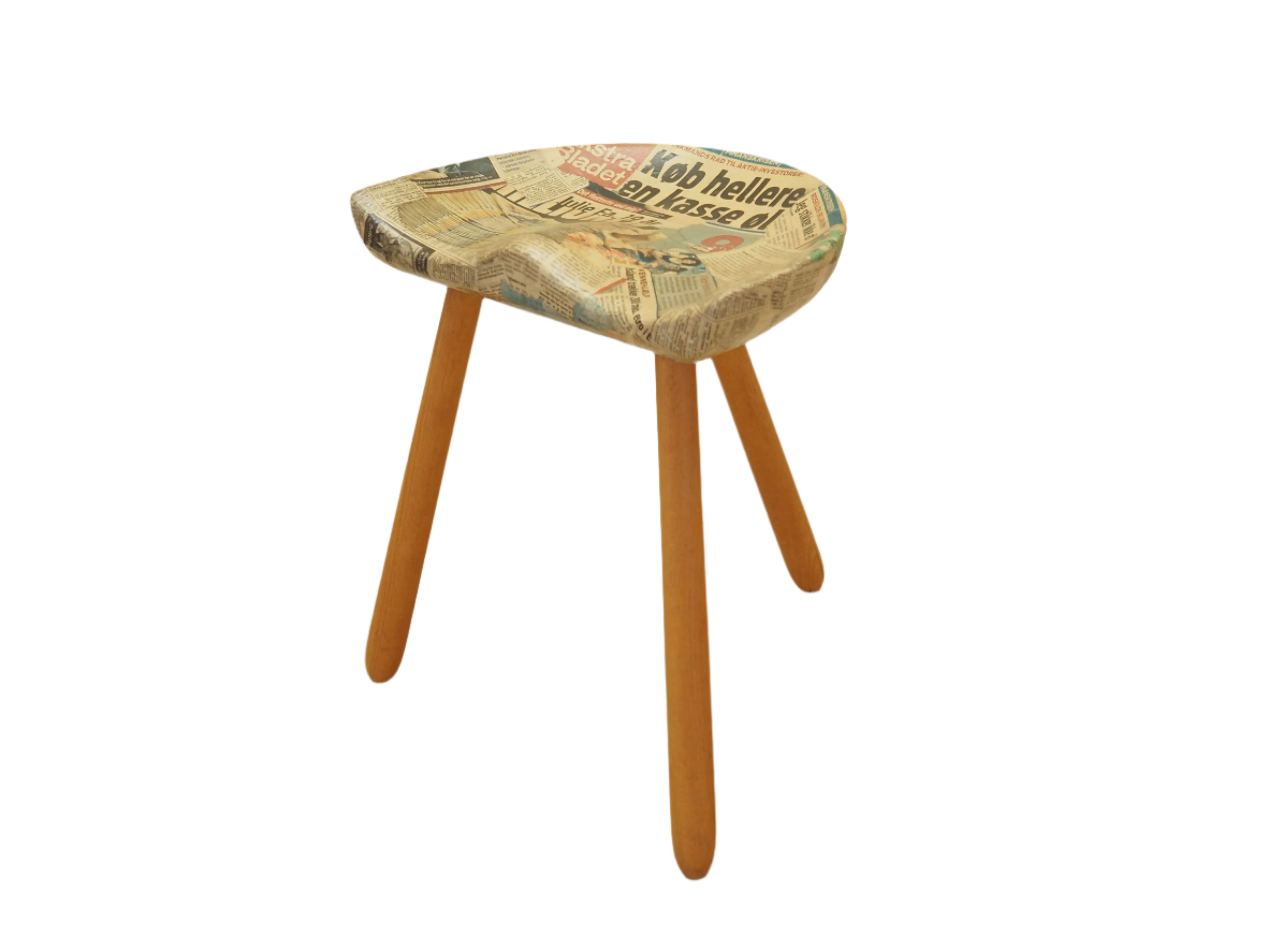 Tripod_stool_Danish_design_1950s_designer_Arne_Hovmand