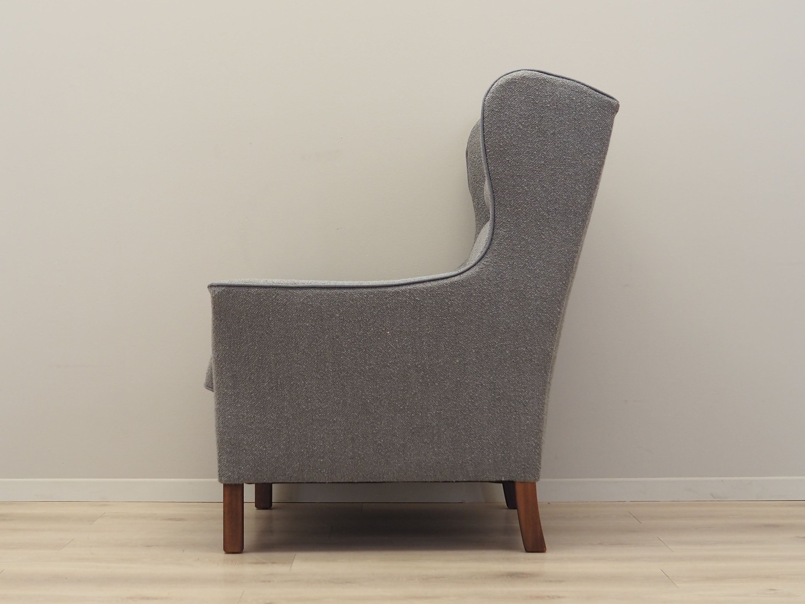 Uszak_armchair_Danish_design_1970s_production_Denmark