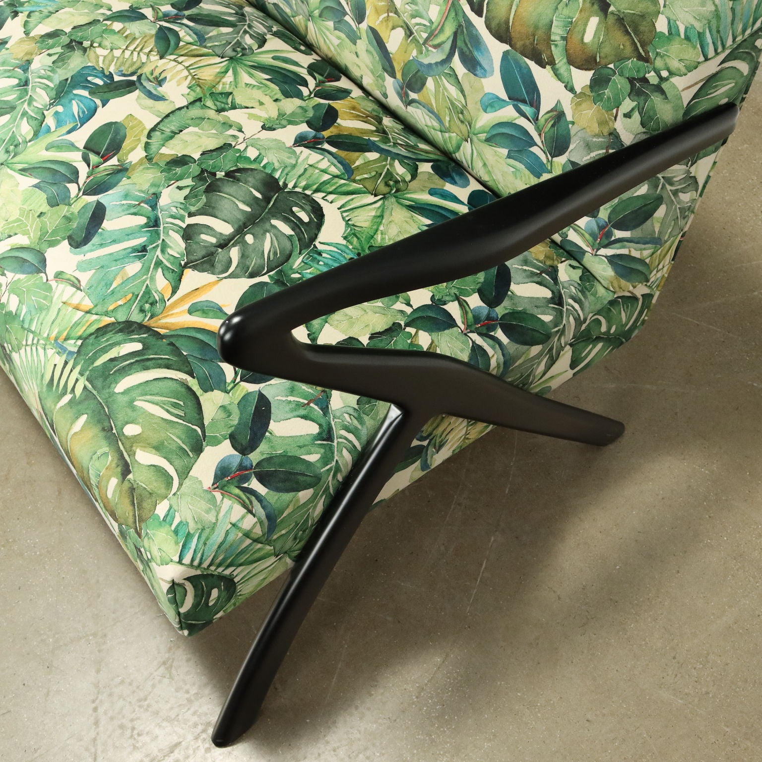 Vintage_Sofa_Jungle_Collection_Velvet_Wood_Italy_1950s
