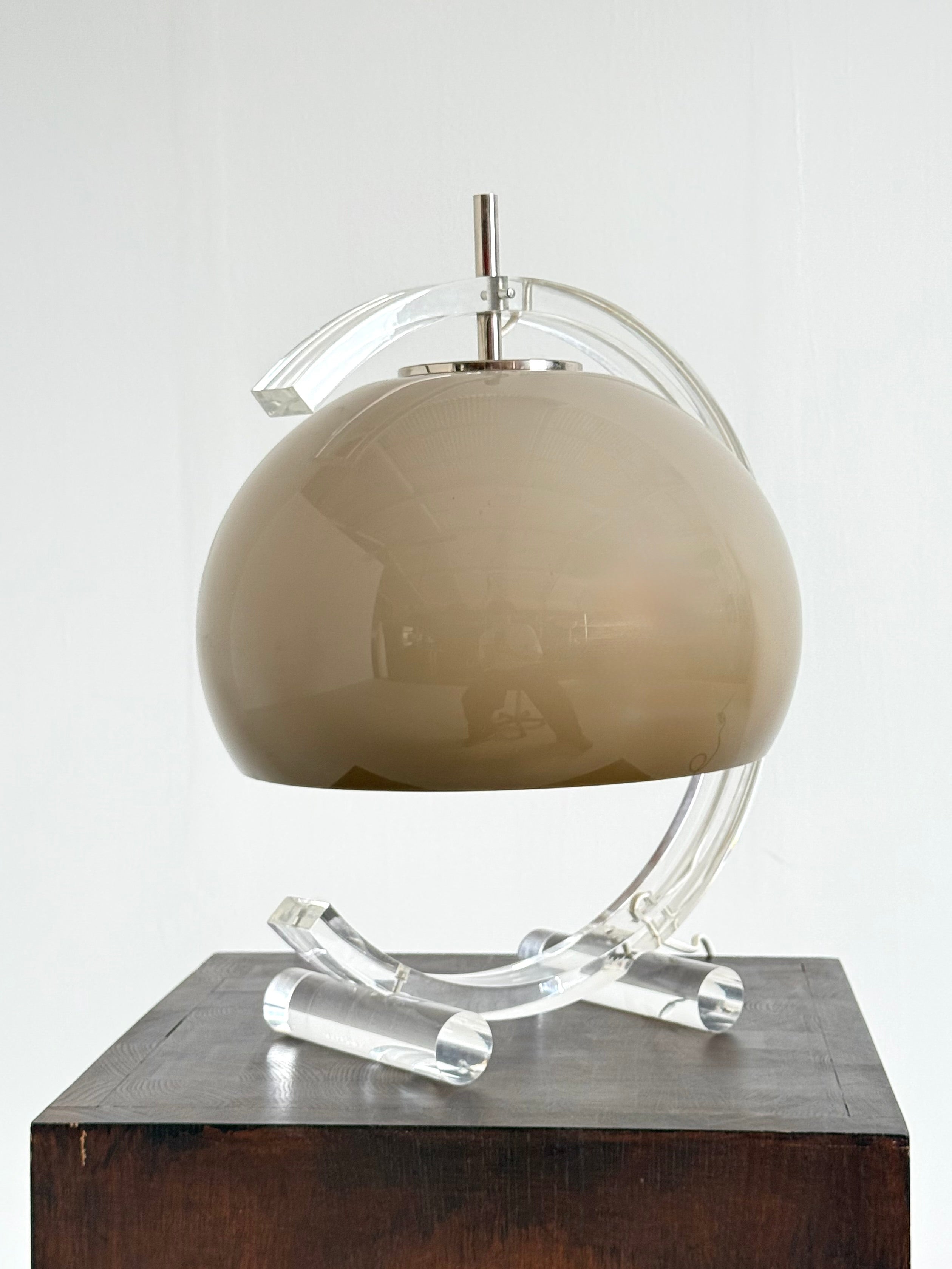 Vintage_Space_Age_table_lamp