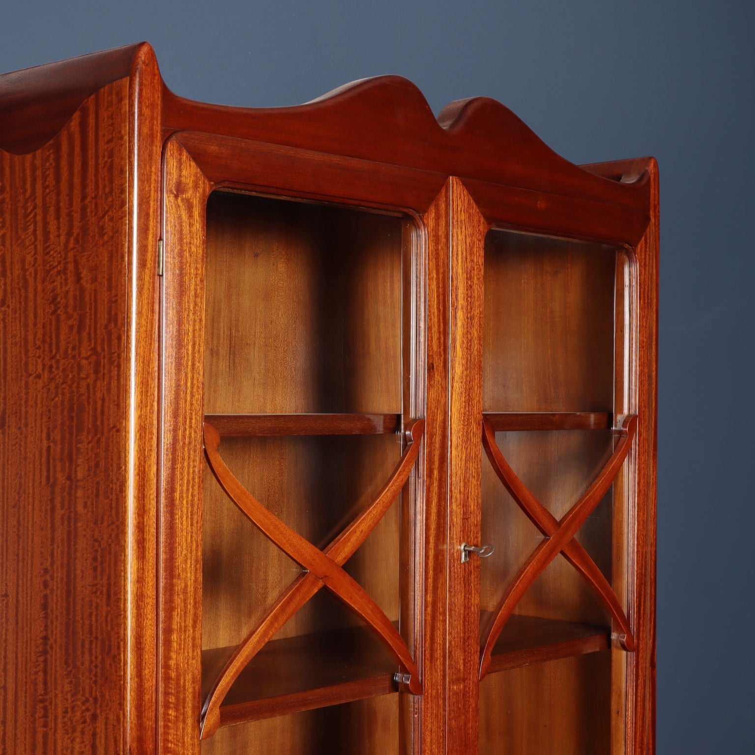 Vintage_Trumeau_Mahogany_Wood_Veneer_Italy_1950s